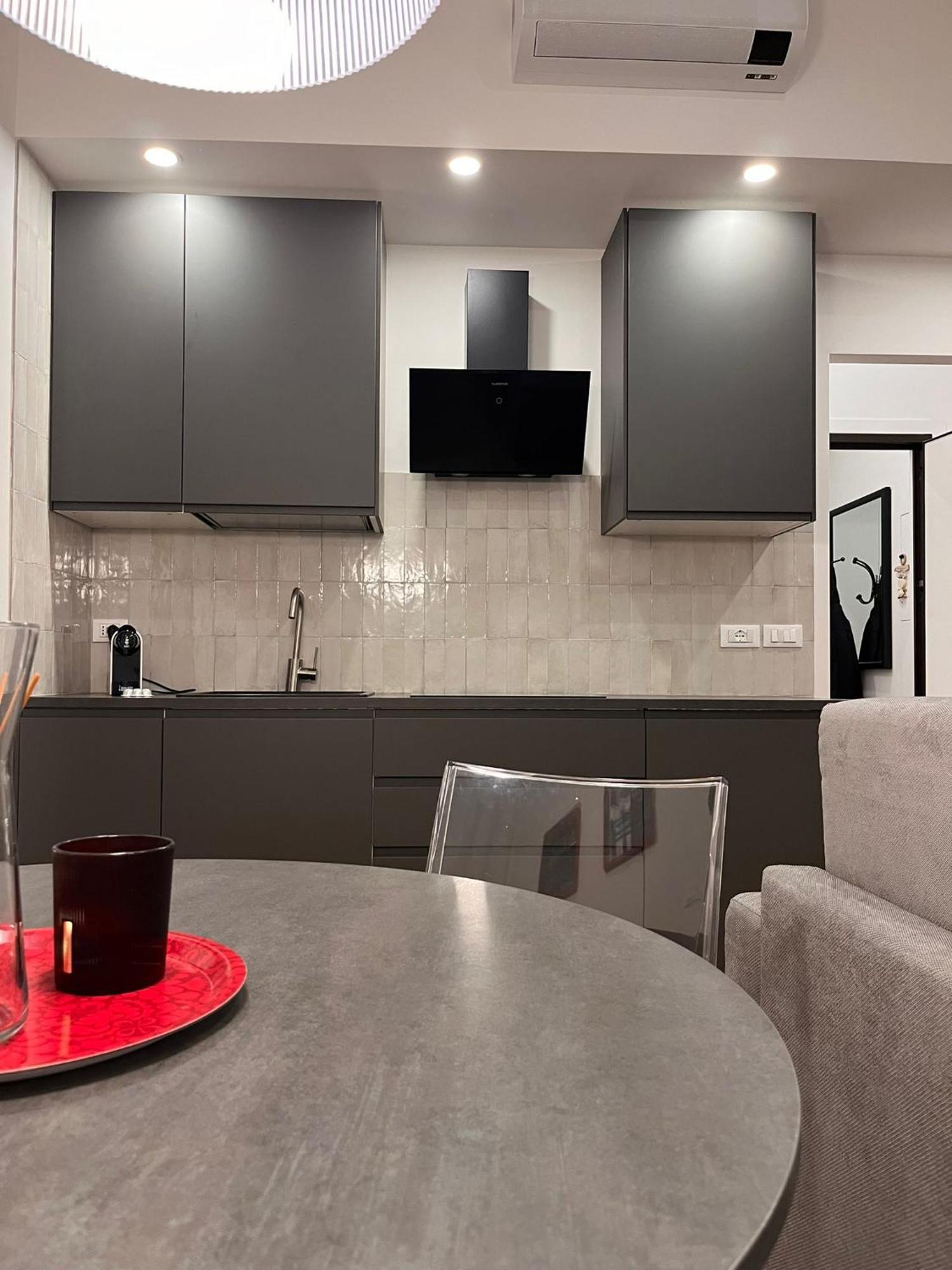 Trieste Centrale Luxury Apartament In Stile Moderno Eksteriør bilde