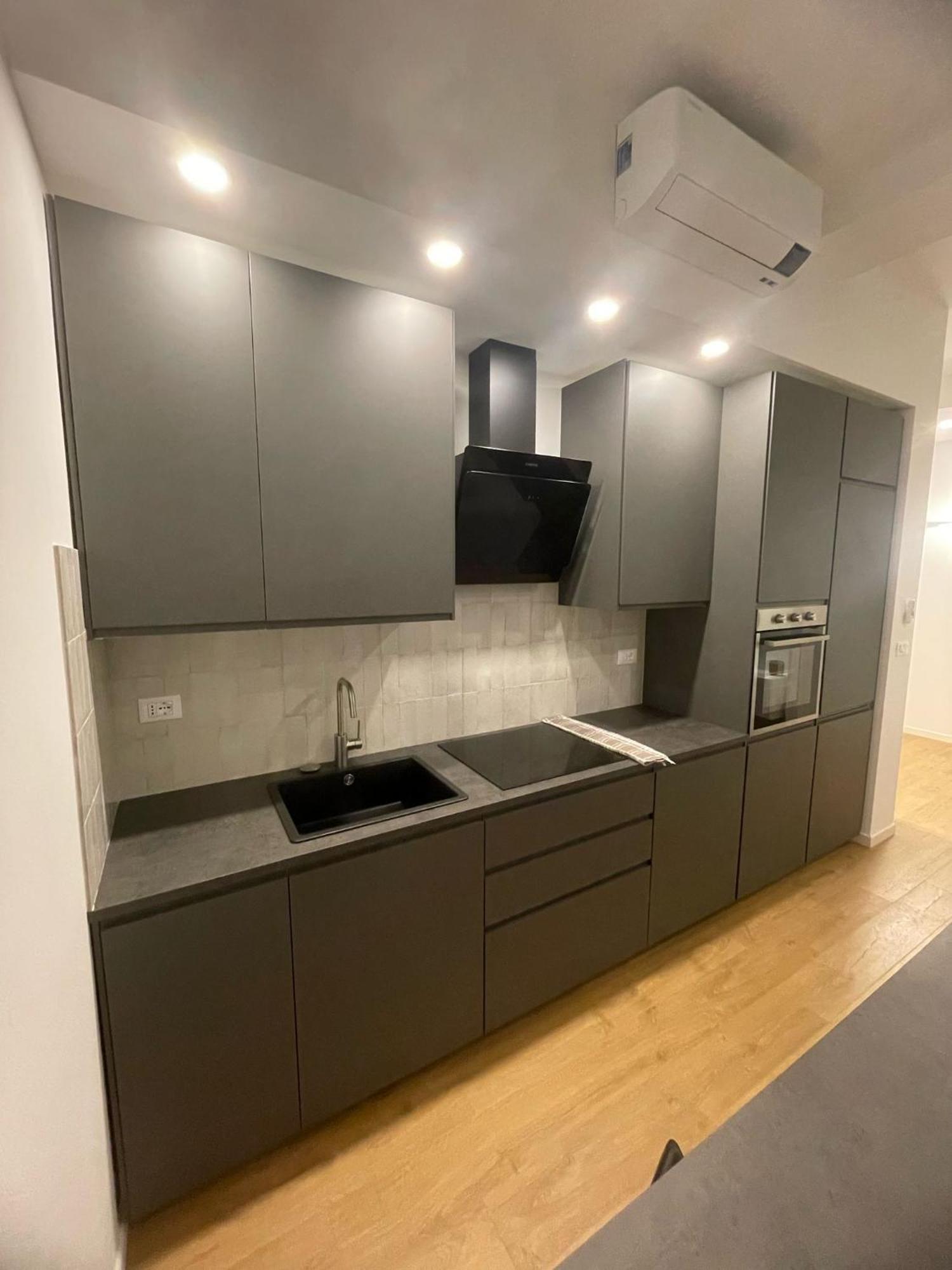 Trieste Centrale Luxury Apartament In Stile Moderno Eksteriør bilde