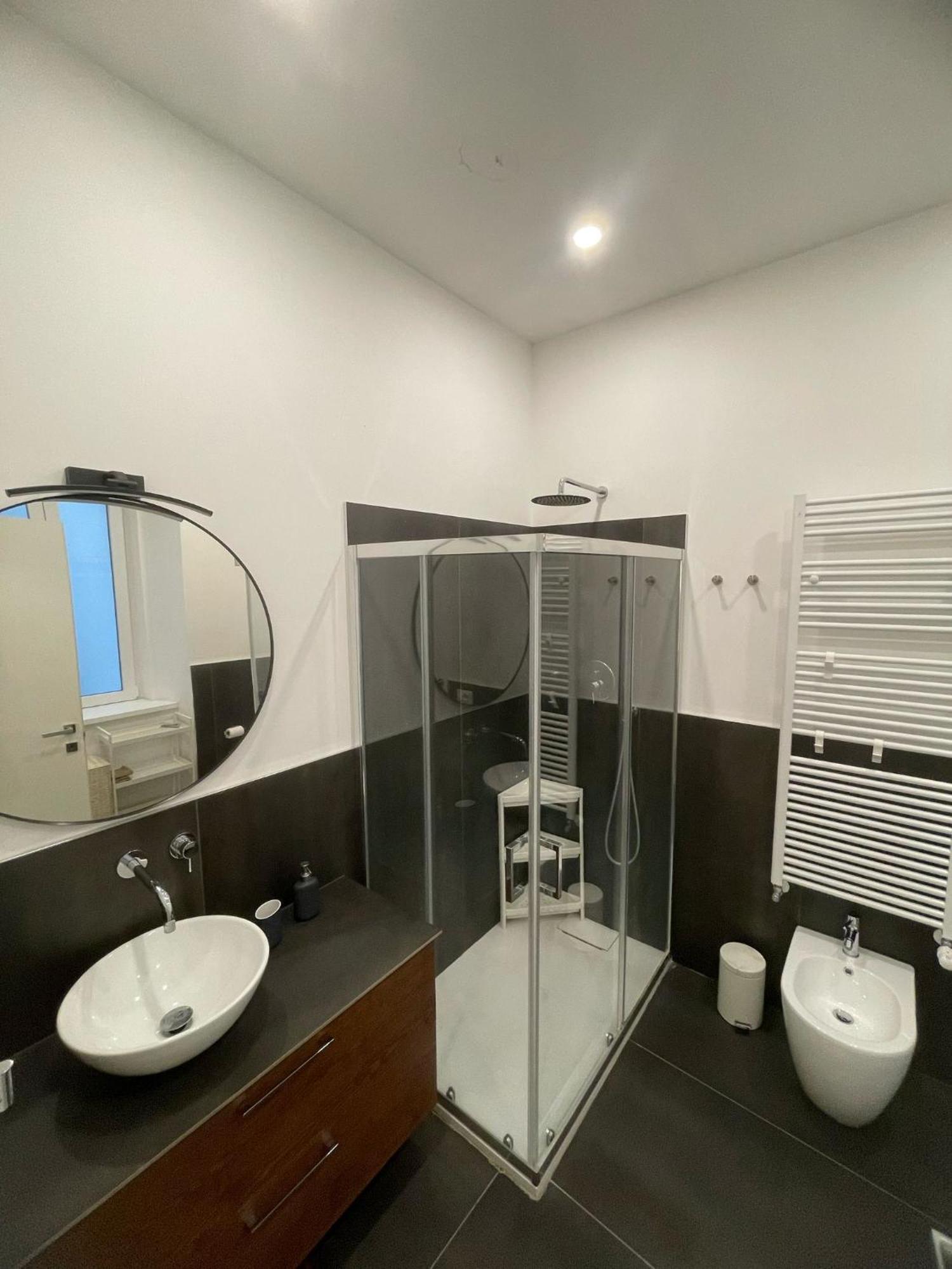 Trieste Centrale Luxury Apartament In Stile Moderno Eksteriør bilde